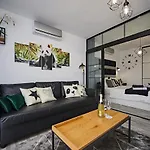 아파트 Panda House *