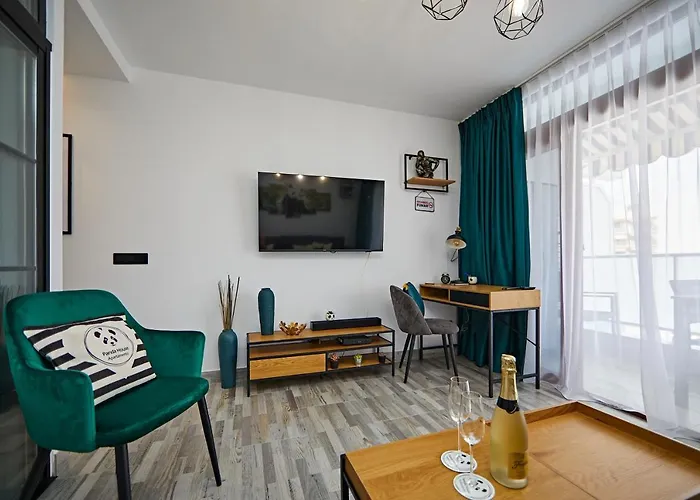 Panda House * Πλάγια ντελ Ινγκλές