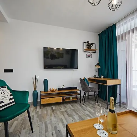 Panda House * Πλάγια ντελ Ινγκλές