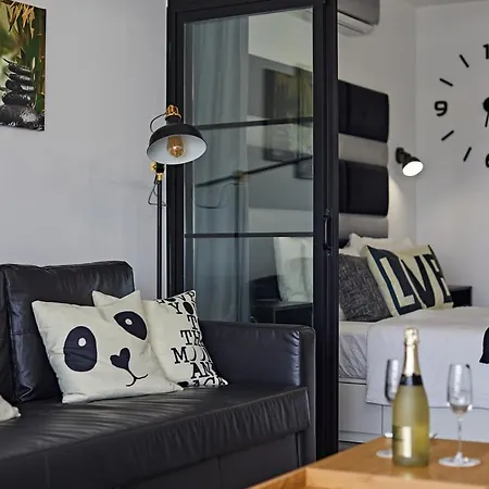 Panda House * 플라야 델 잉글스